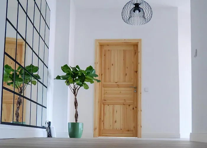 Amao-Brown I Exklusives City-Apartment I 85Qm I Privatparkplatz & Komfort I King-Size Bed
