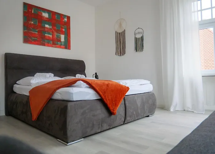 Amao-Brown I Exklusives City-Apartment I 85Qm I Privatparkplatz & Komfort I King-Size Bed