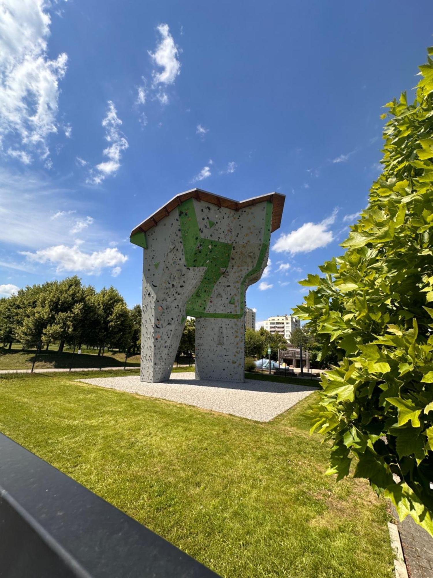 Amao-brown I Exklusives City-apartment I 85qm I Privatparkplatz & Komfort I King-size Bed