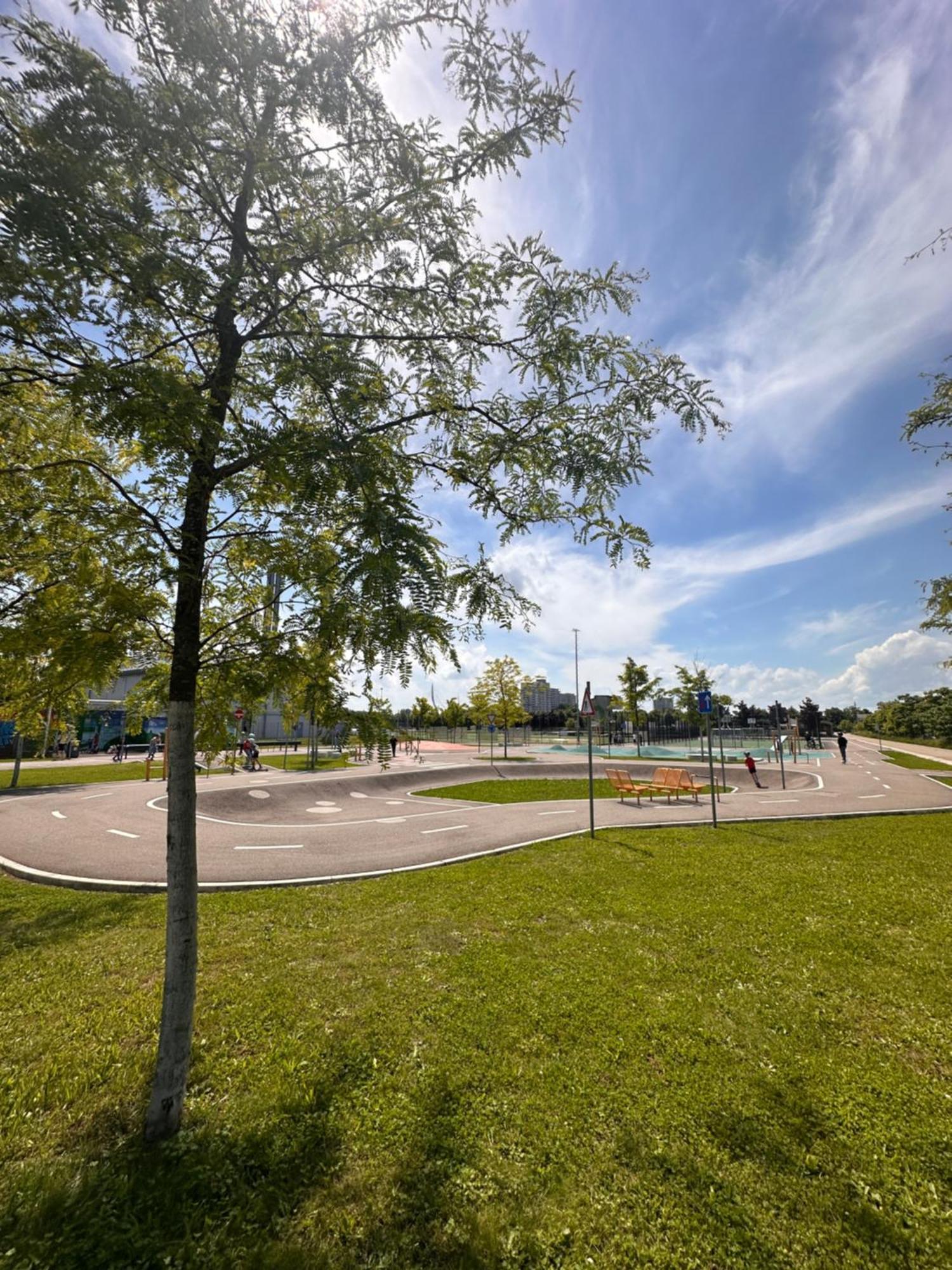 Apartment Amao-brown I Exklusives City-apartment I 85qm I Privatparkplatz & Komfort I King-size Bed