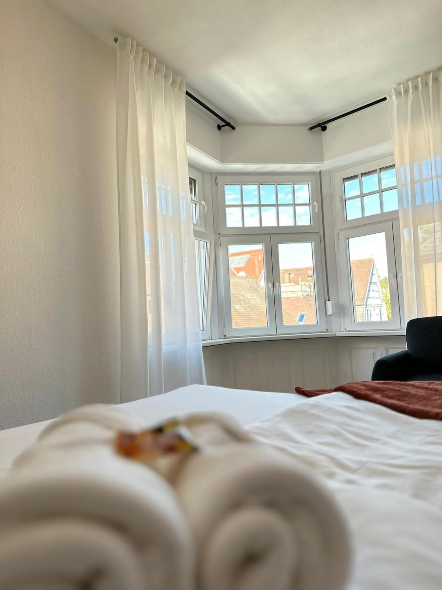 Amao-brown I Exklusives City-apartment I 85qm I Privatparkplatz & Komfort I King-size Bed Apartment